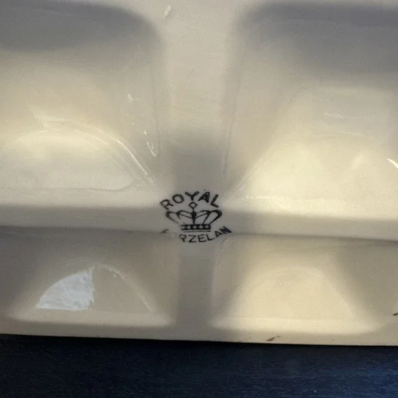 Vintage porcelain‎ lace decor  statue playing chess - Picture 13 of 13